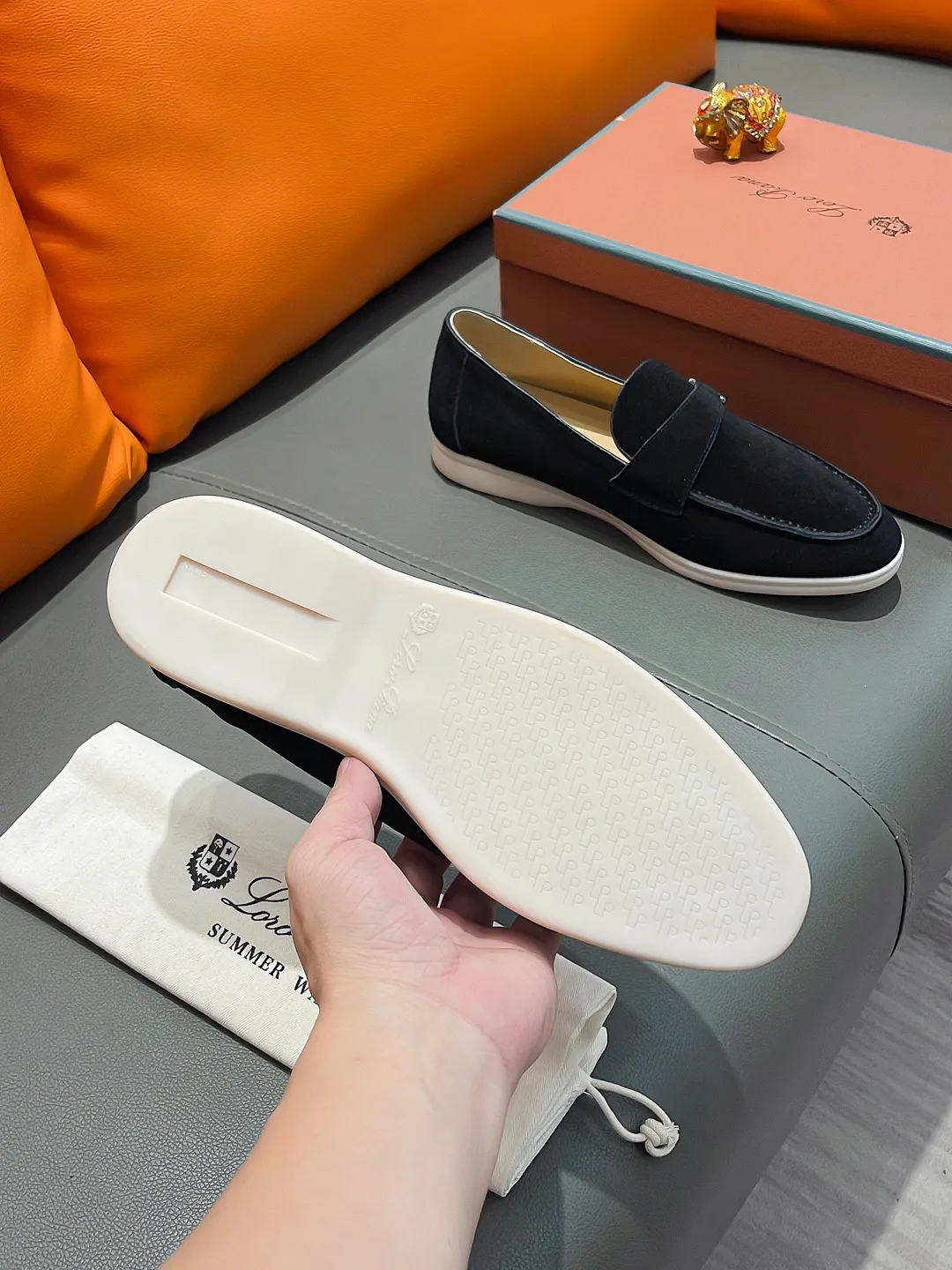Men's shoes LORO PIANA "LP" P420 Regular size: 38-44 (casual shoes) Product materials: Selected high-mercerized suede upper, comfortable sheepskin lining; original outsole.